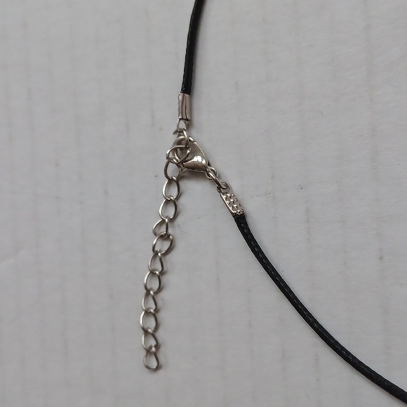 4/$80 New Leaf Shaped Malachite Crystal Pendant Necklace - Picture 4 of 4